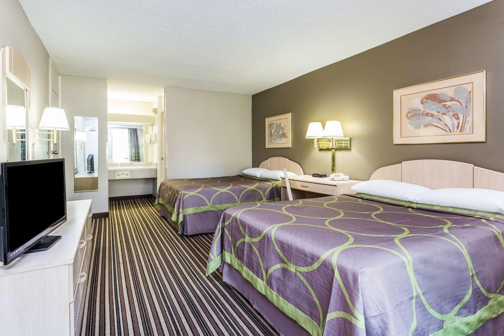 Double Room with Two Double Beds - Non-Smoking