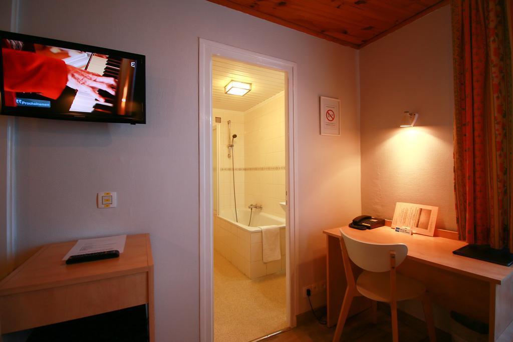 Chambres Supérieures Communicantes (2 Adultes + 3 Enfants)