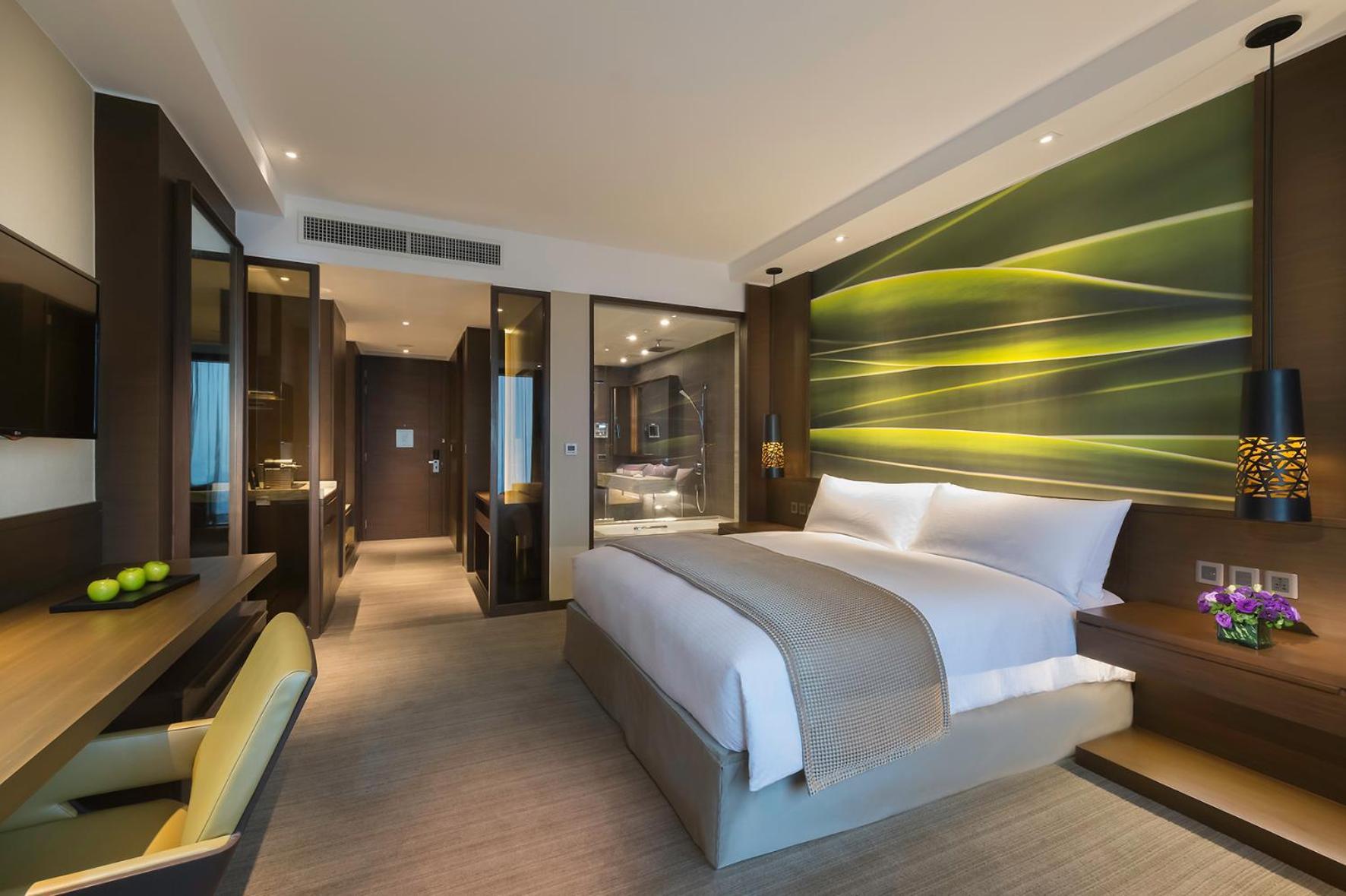 Superior King Room