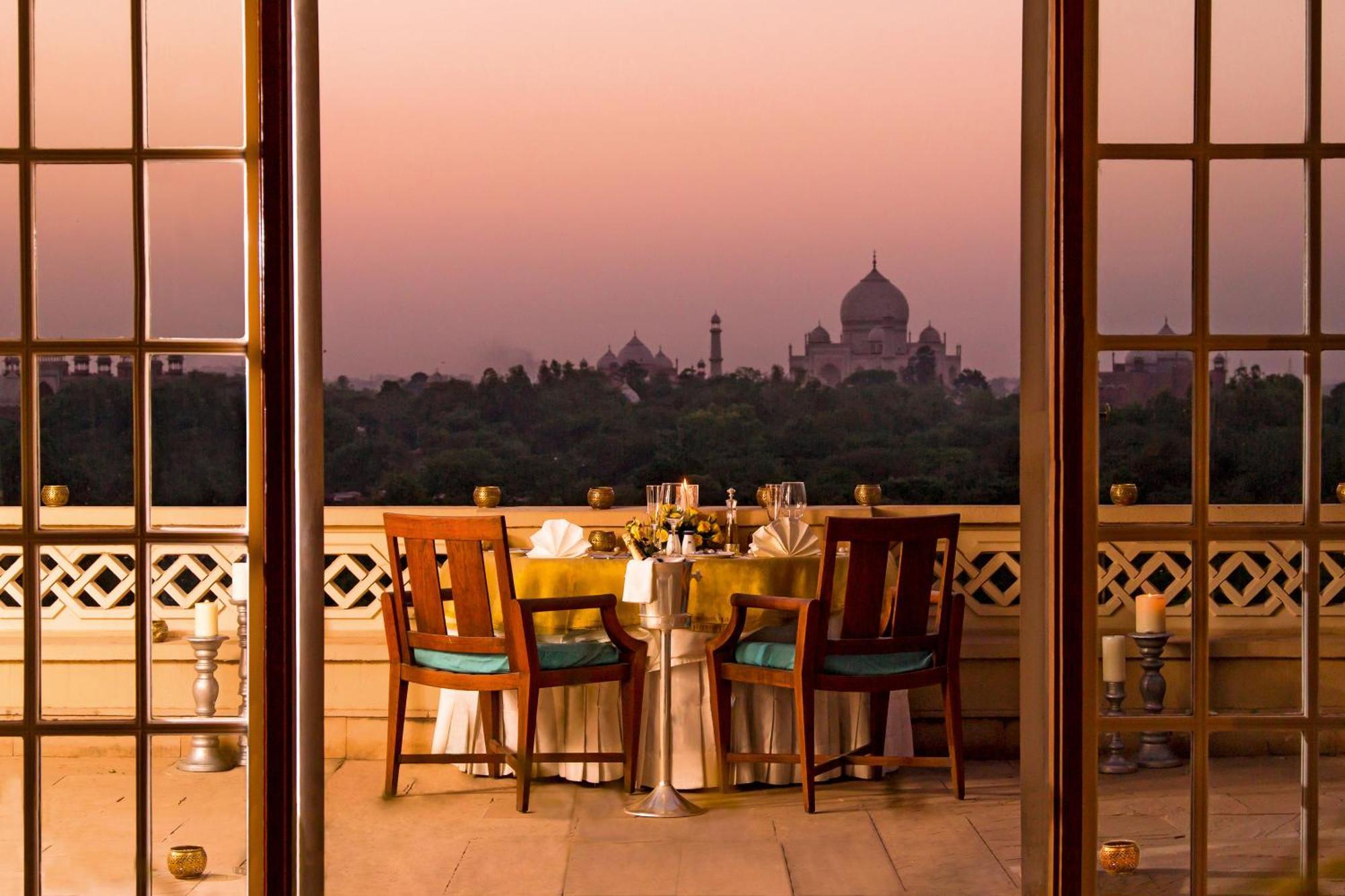 Deluxe Suite met Balkon en Uitzicht op de Taj Mahal