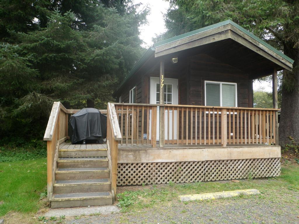 One-Bedroom Cabin