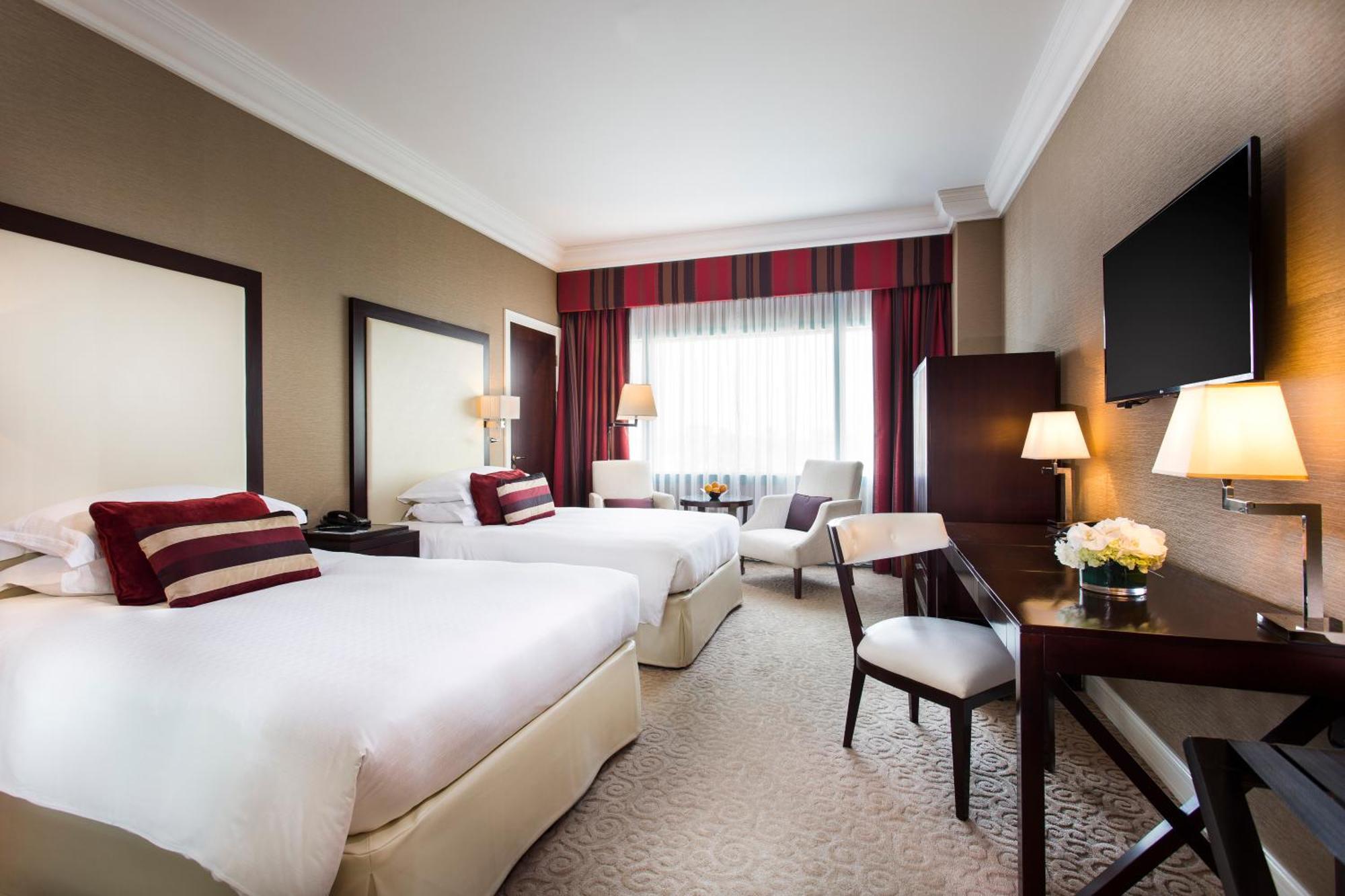 Classic Tweepersoonskamer met 2 Aparte Bedden en 20% Korting op Eten en Drinken - Gratis Shuttleservice naar Dubai Festival City Mall