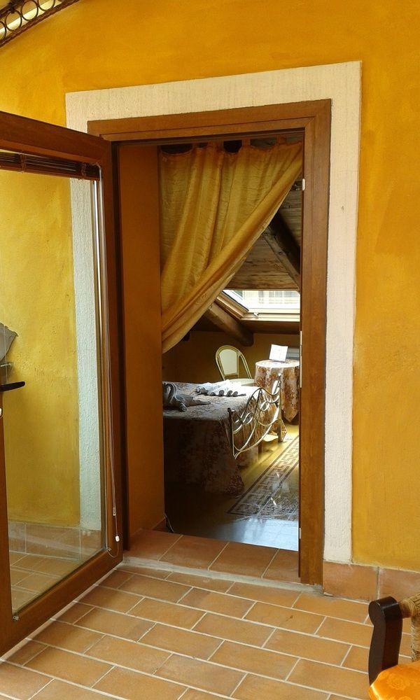 Double Room Balcony or Terrace,412908408:JPEG