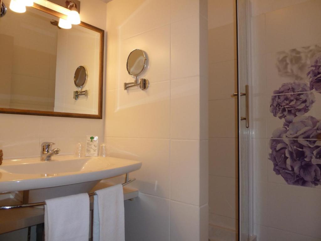 Chambre Lits Jumeaux Supérieure avec Balcon - Vue sur Vallée
