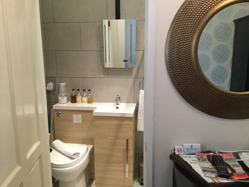 Deluxe Doppelzimmer mit eigenem Bad und eigenem Eingang
