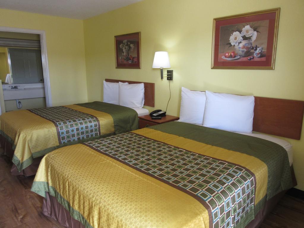 Queen Room with Two Queen Beds