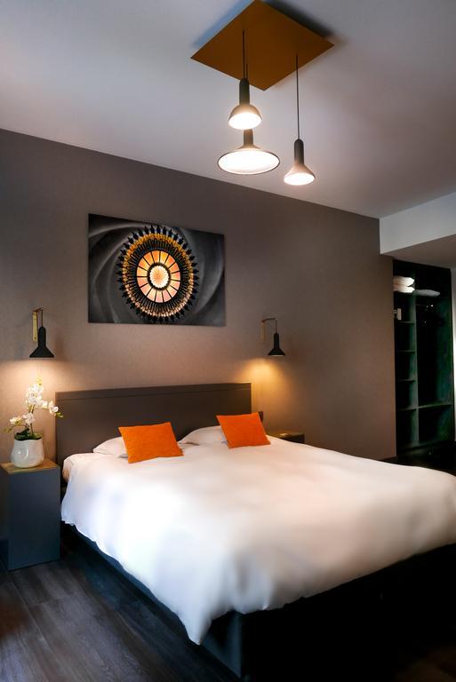 Quarto Duplo