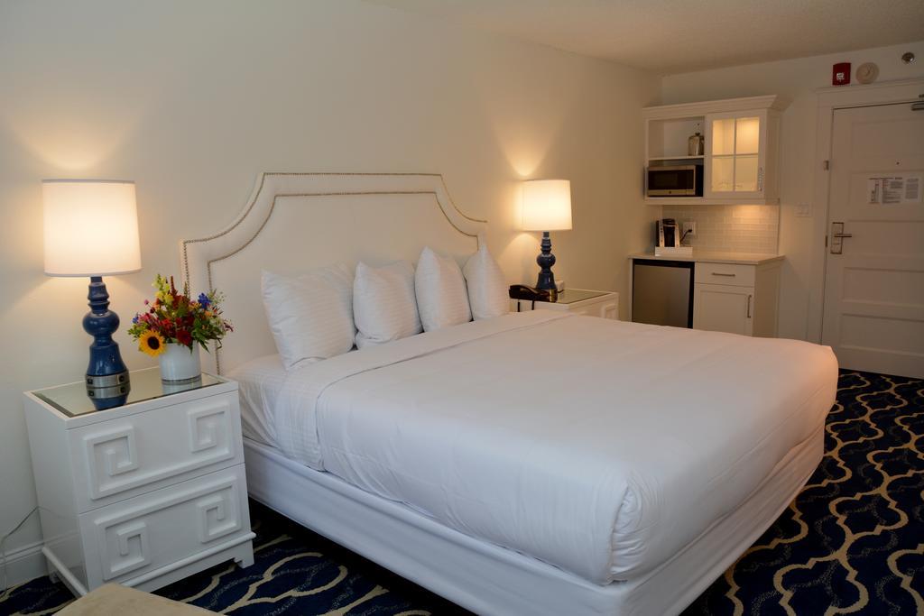 Premium King Room