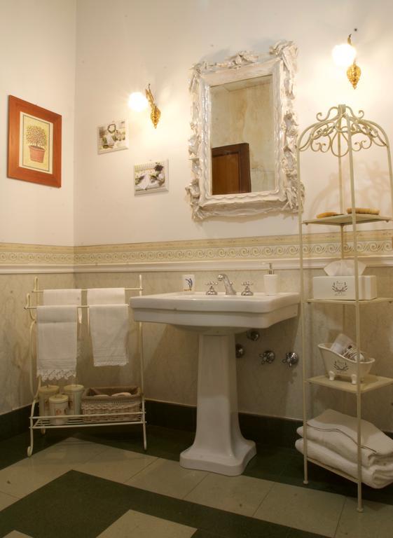Camera Matrimoniale con Bagno Privato Esterno