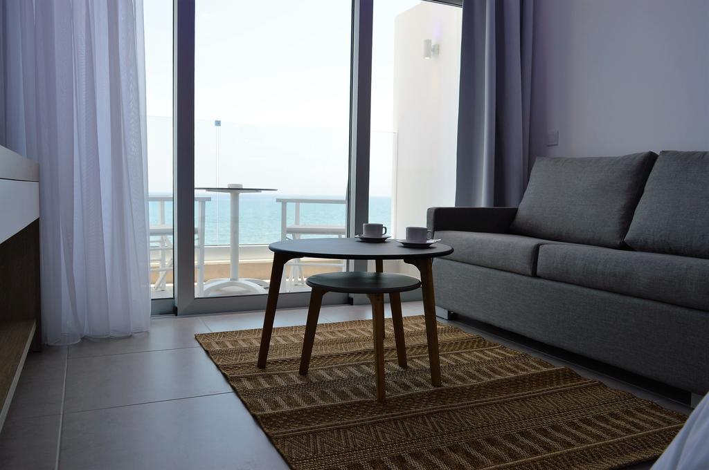 Chambre Double Deluxe avec Balcon - Vue sur Mer