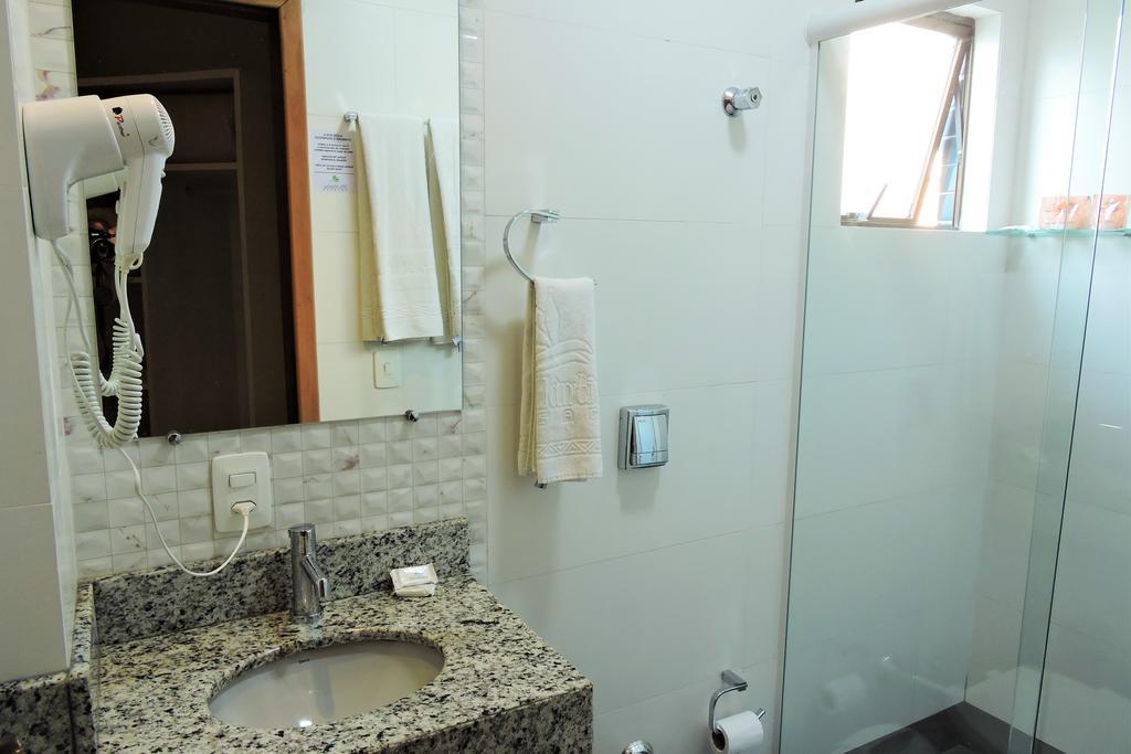 Queen Room,1537649644:JPEG