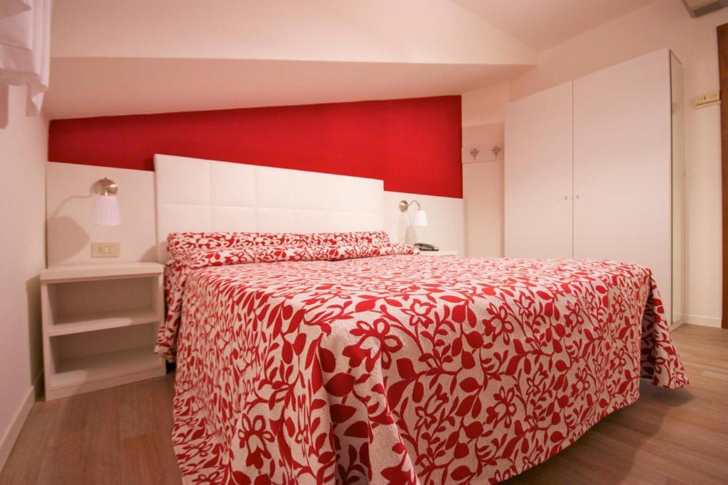 Budget Double Room,58961164:JPEG