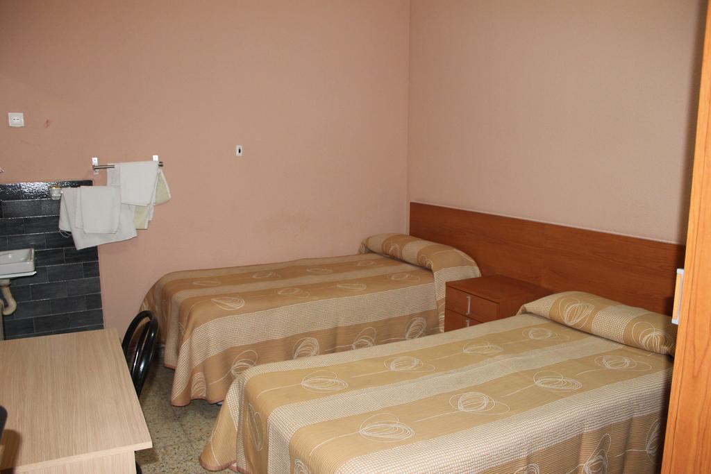 Habitación Individual con baño compartido