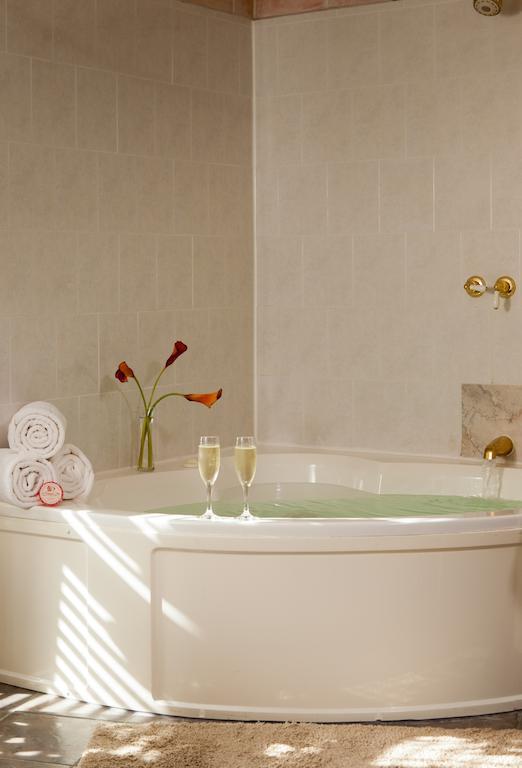 Luxury King Room,368694403:JPEG