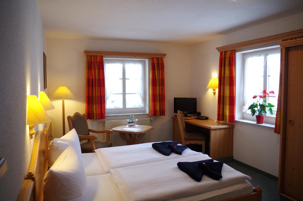 Großes Doppelzimmer