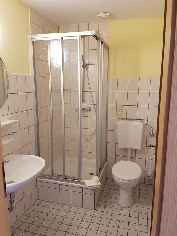 Doppelzimmer mit Balkon