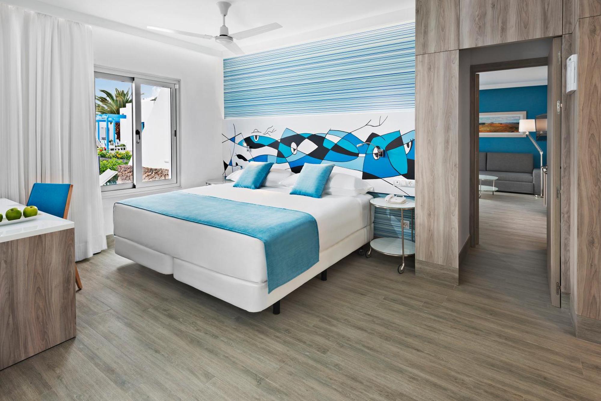 Superior Familie Junior Suite (4 Volwassenen + 4 Kinderen)