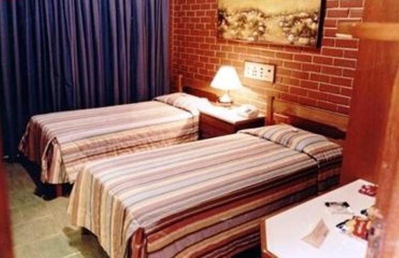 Quarto Duplo