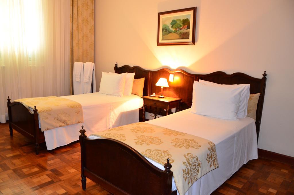 Quarto Standard com Cama de Casal ou 2 de Solteiro