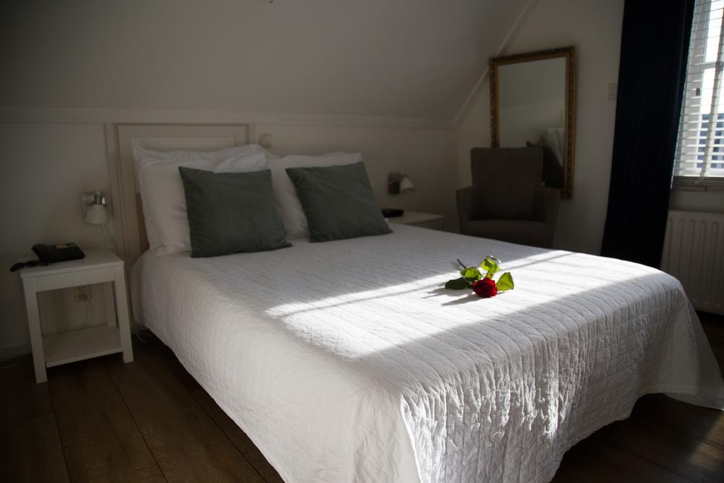 Basic Double Room,397233414:JPEG