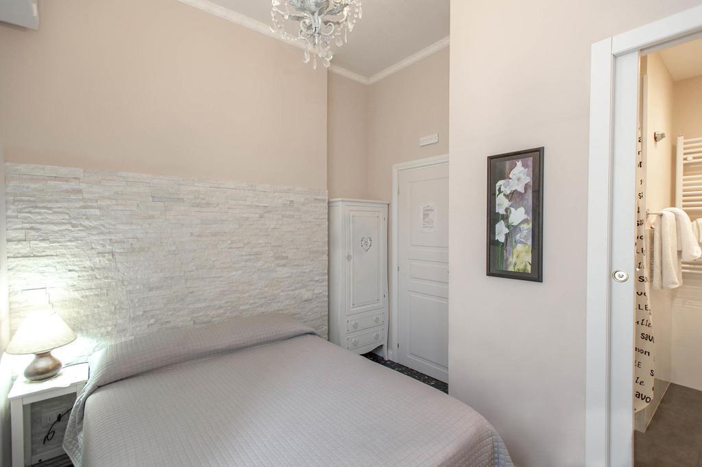 Habitación Doble con cama doble pequeña