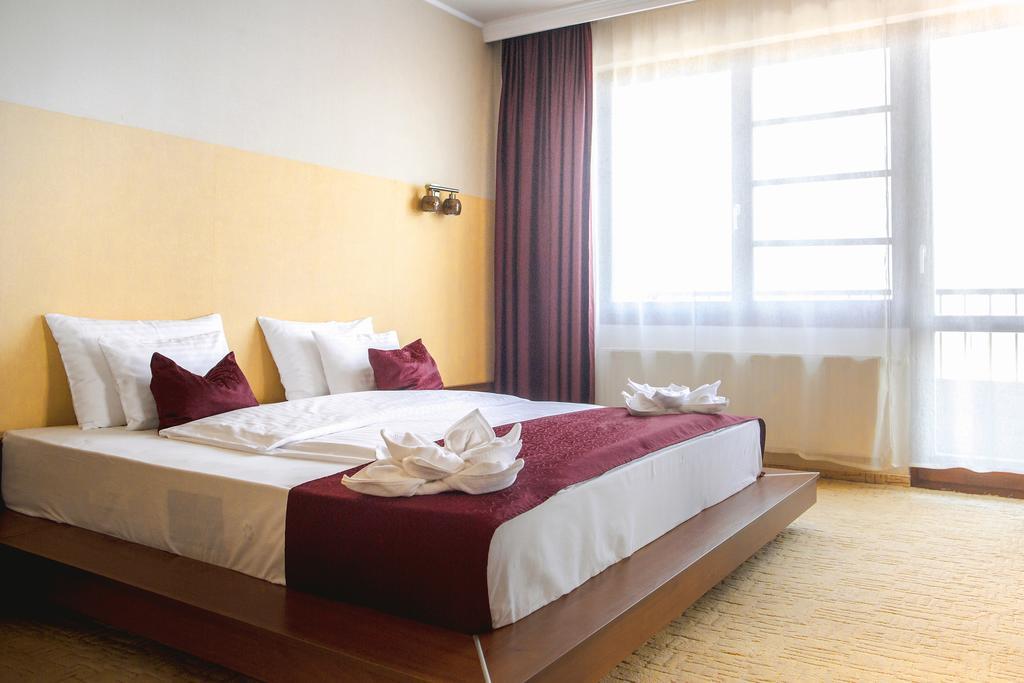 VIP Suite with Balcony,379752280:JPEG