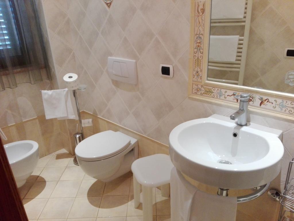 Triple Room,382418800:JPEG