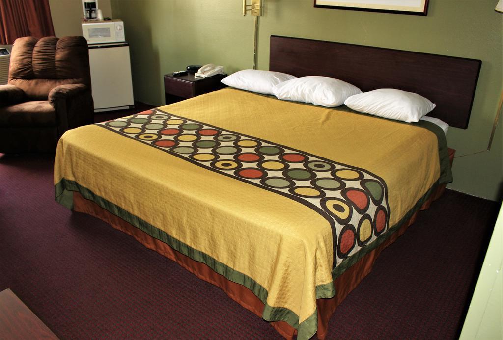King Room Non-Smoking,389050754:JPEG