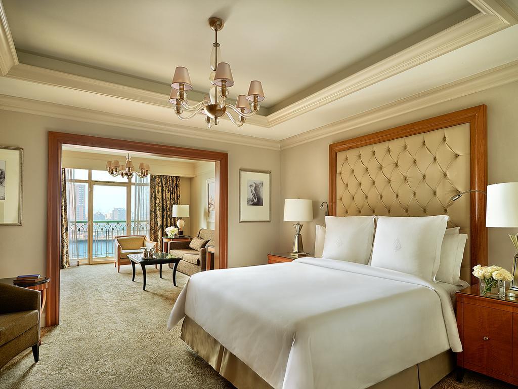 Quarto Grand com Cama King-size e Vista do Nilo