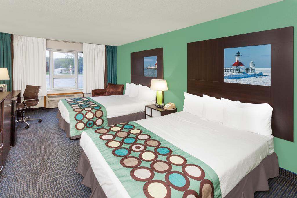 Twin Room with 2 Queen Beds, Exterior Corridor, Non-Smoking