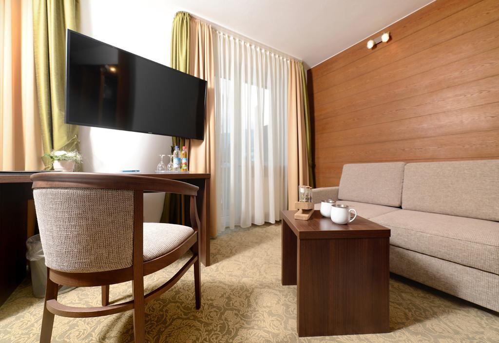 Doppelzimmer mit Balkon