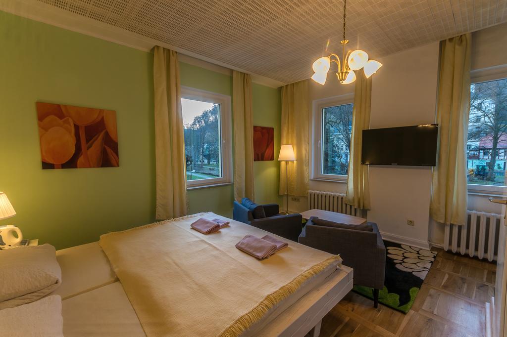 Doppelzimmer mit Gartenblick
