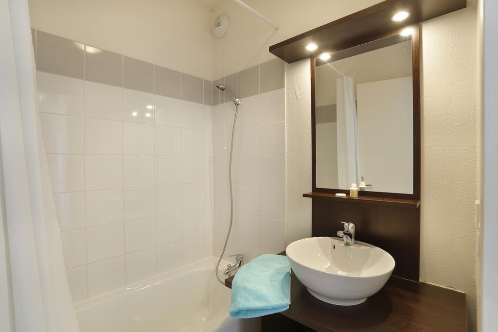 One-Bedroom Apartment,400451583:JPEG