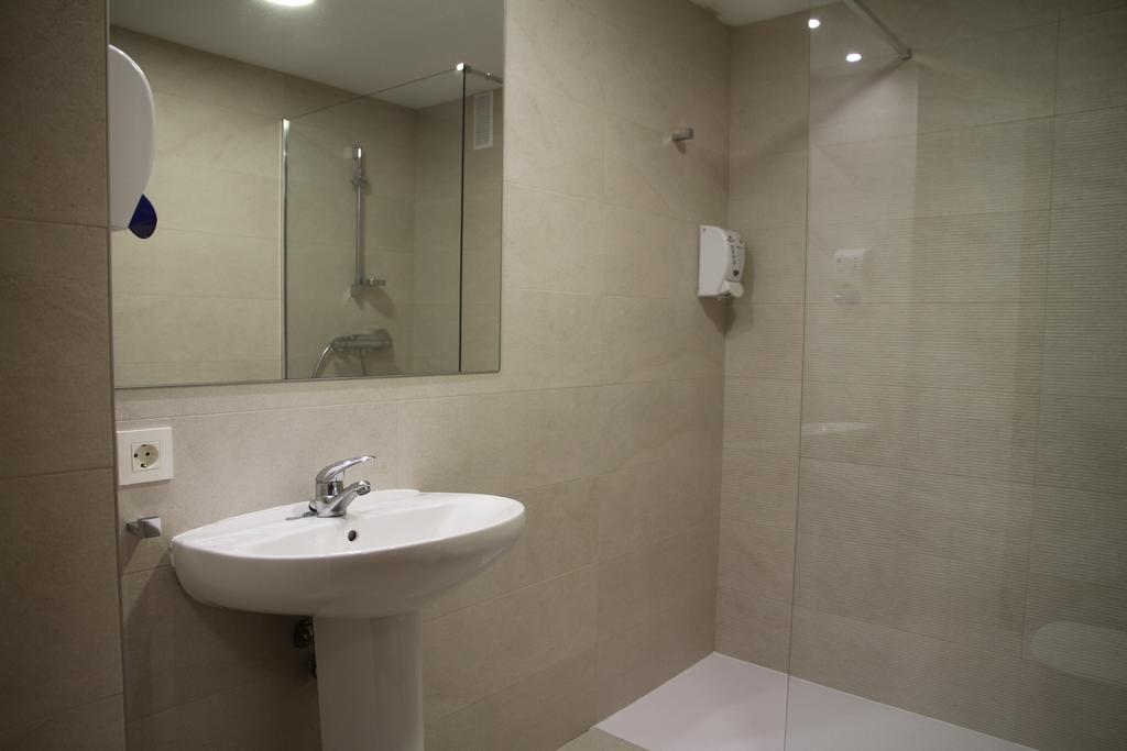 Habitación Doble con baño compartido