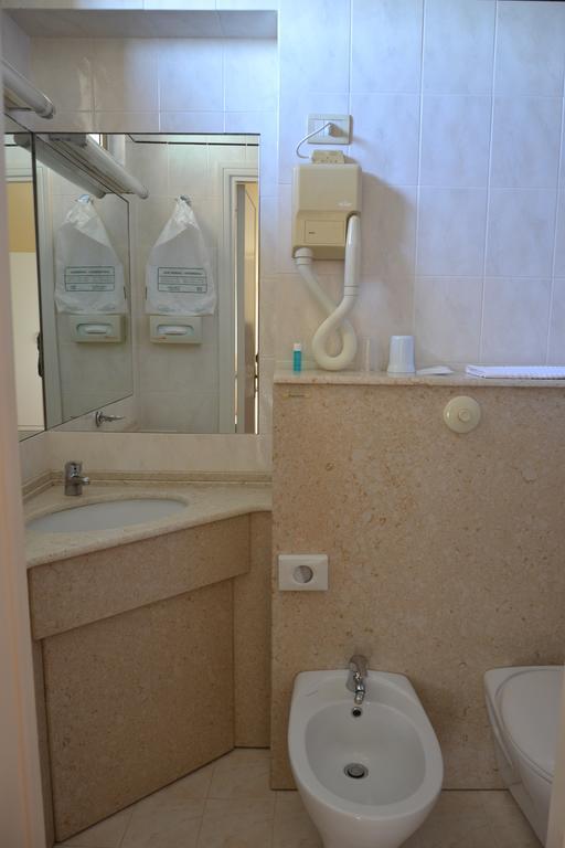 Standard Single Room,1589551208:JPEG
