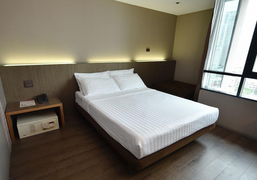 Standard Double Room,404182107:JPEG