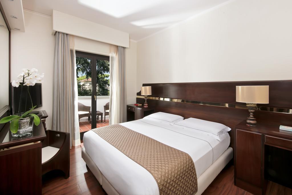 Camera Classic Matrimoniale/Doppia con Letti Singoli