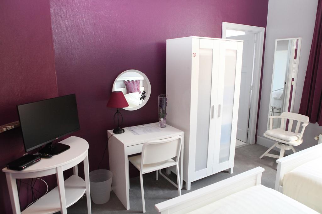 Tweepersoonskamer met 2 Aparte Bedden