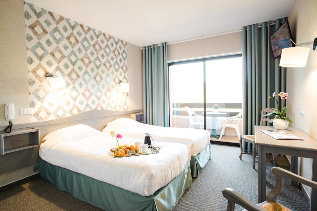 Chambre Double ou Lits Jumeaux avec Vue