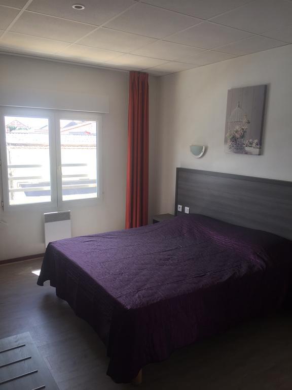 Double Room,411117615:JPEG