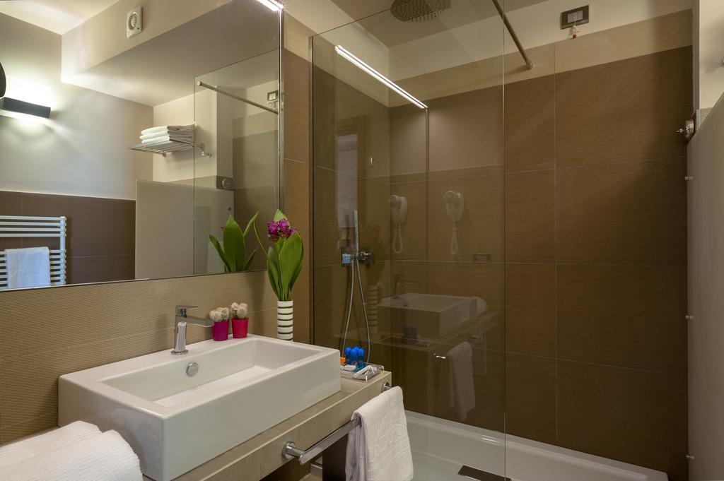 Superior Double Room with Spa Package,739064563:JPEG