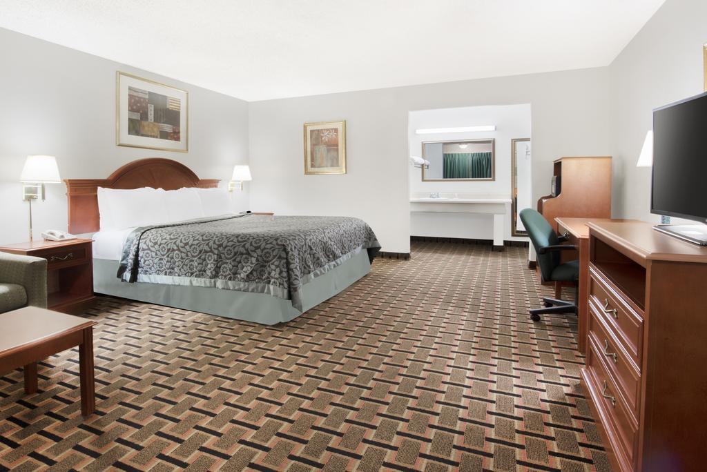 King Room - Non-Smoking