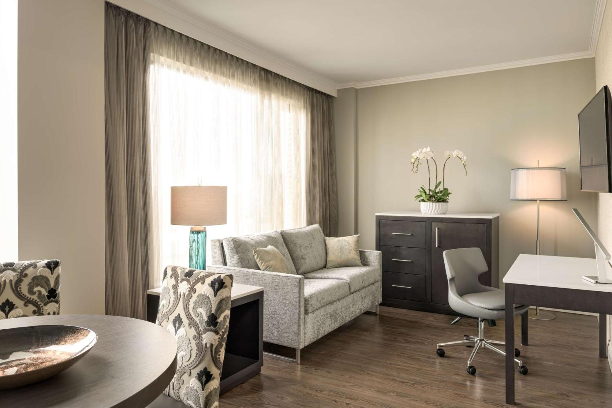 Suite Lit King-Size avec Canapé-Lit - Non-Fumeurs