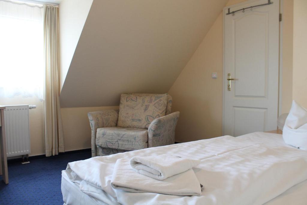 Single Room,43901158:JPEG