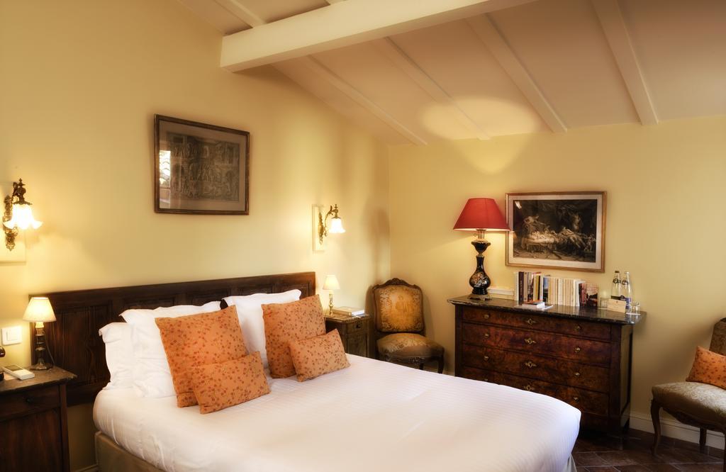 Chambre Double Caractère - Bâtiment Principal