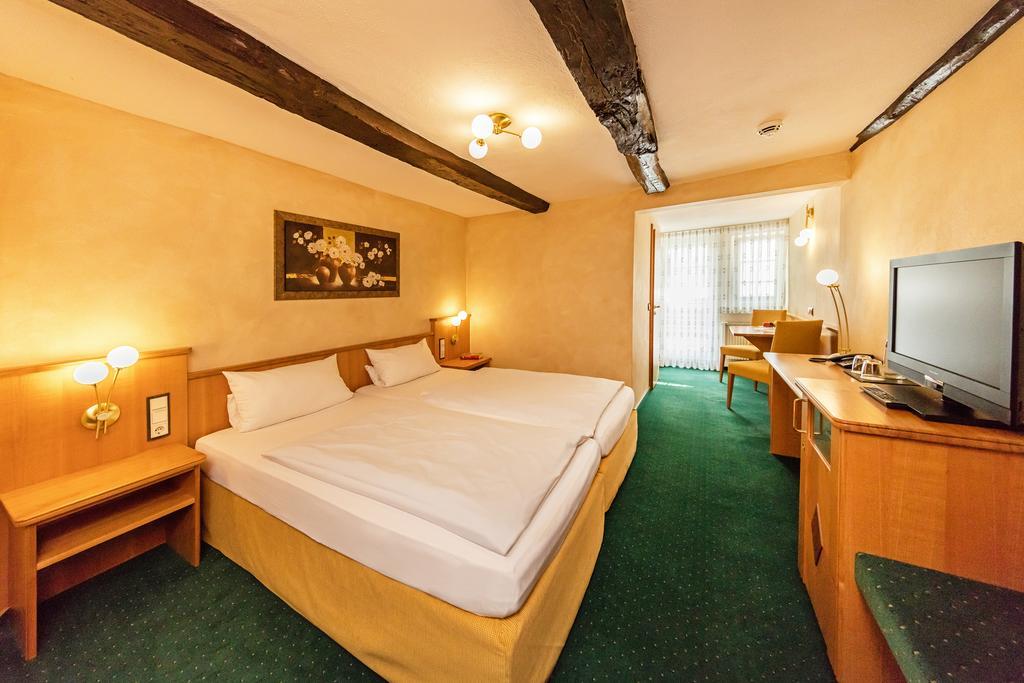 Dreibettzimmer
