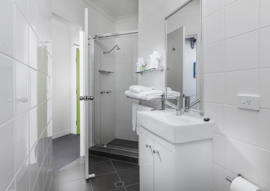 Chambre Lit Queen-Size avec Lit Queen-Size et Lit Double