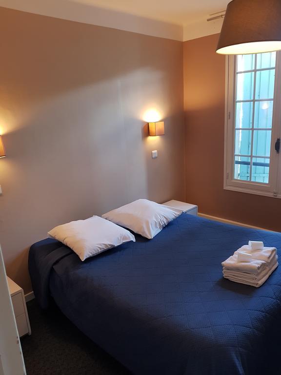 Chambre Double Économique (Toilettes Communes et Salle de Bains Privative)