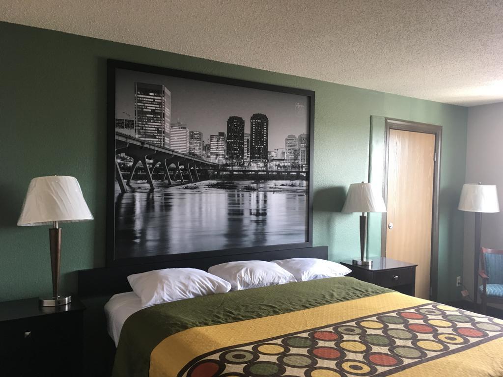 King Room - Non-Smoking