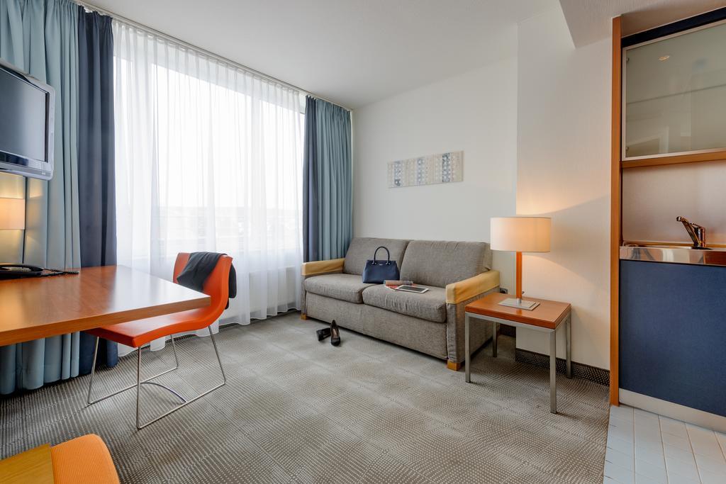 Executive Queen Room with Sofa,450855495:JPEG